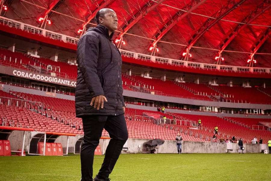 Galo, de Fabi, caiu para o Inter, nos pênaltis, no Beira-Rio, na Copa do Brasil Galo, de Fabi, caiu para o Inter, nos pênaltis, no Beira-Rio, na Copa do Brasil