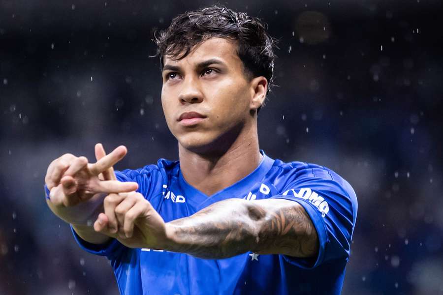 Kaio Jorge marcou os dois gols da vitória do Cruzeiro no clássico