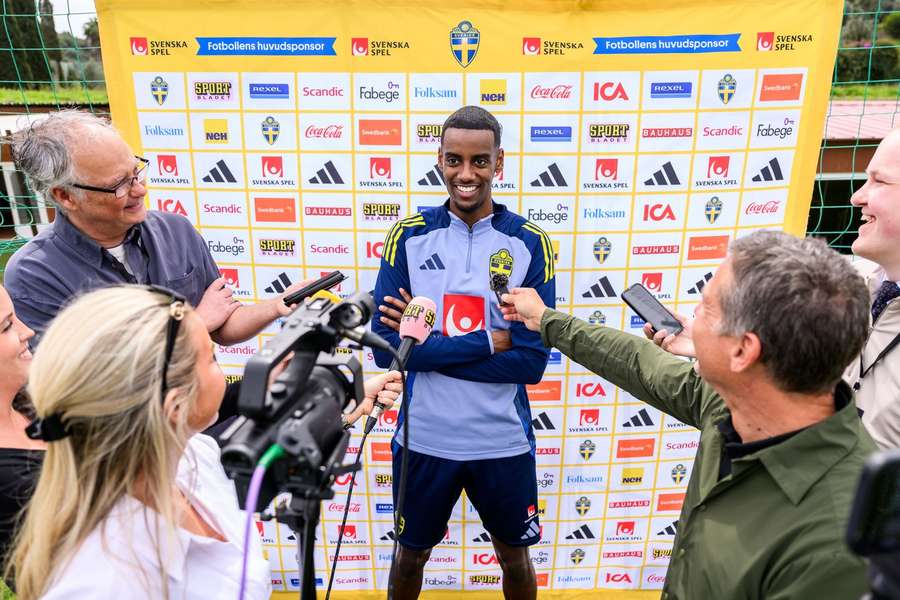 Isak opens up on his European ambition which could keep him at Newcastle this summer