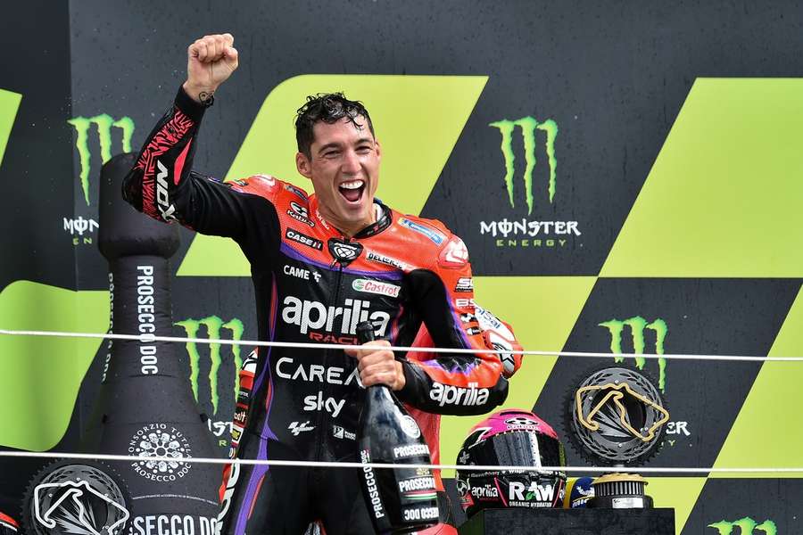 Aleix Espargaro boekte zijn tweede overwinning in de MotoGP