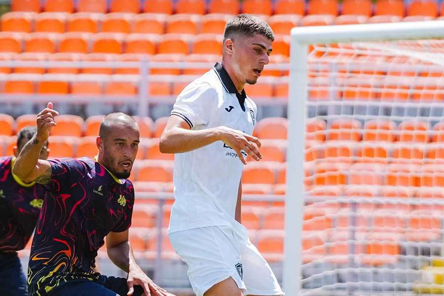 Académico Viseu e Chaves mediaram forças