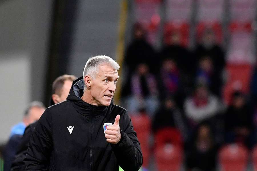 Hyský přidal třetí výhru na střídačce Plzně. Hyský přidal třetí výhru na střídačce Plzně.
