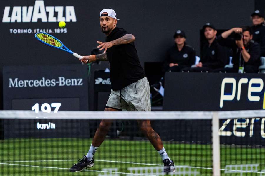 Nick Kyrgios oggi si è sentito chiaramente a suo agio sull’erba di Stoccarda. Nick Kyrgios oggi si è sentito chiaramente a suo agio sull’erba di Stoccarda.