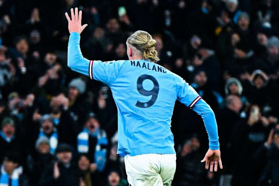 Haaland comemora o quinto gol contra o Leipzig Haaland comemora o quinto gol contra o Leipzig