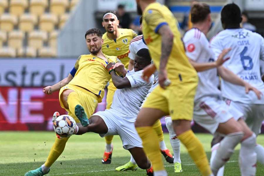 Petrolul și Oțelul s-au întâlnit în duelul care a închis etapa cu numărul 8 din play-out-ul Superligii
