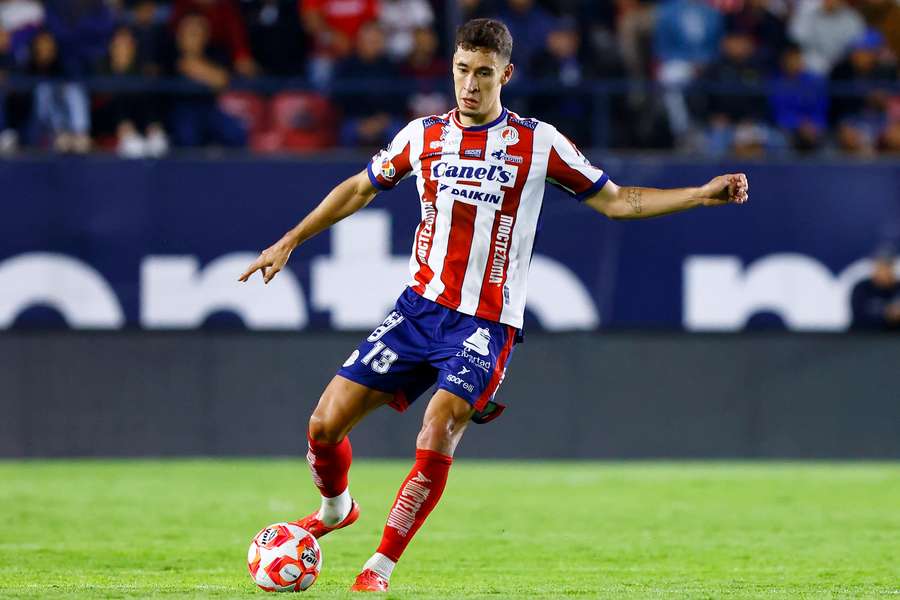 El veterano Rodrigo Dourado llega al América