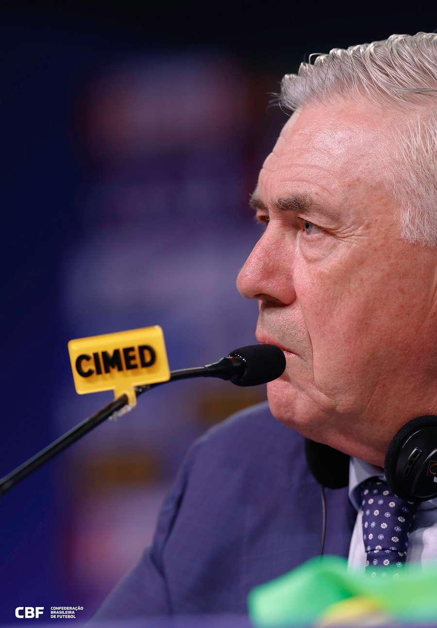 Ancelotti fará maratona em sua primeira semana no Brasil Ancelotti fará maratona em sua primeira semana no Brasil