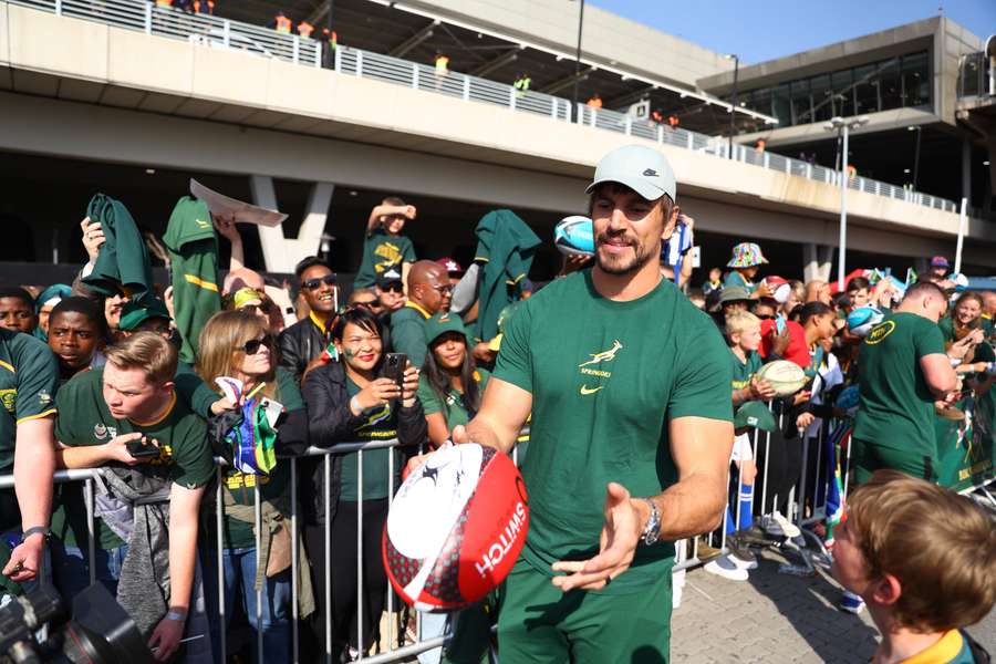 Eben Etzebeth has been suffering with a shoulder problem, but will start on Saturday