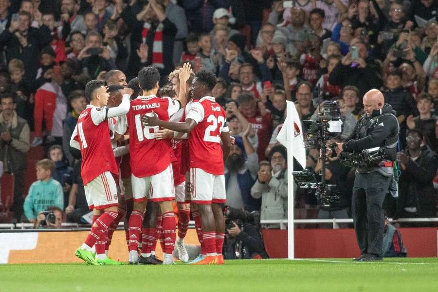 Arsenal splnil povinnosť, Betis vyhral proti AS Rím a Karabach šokoval Olympiakos