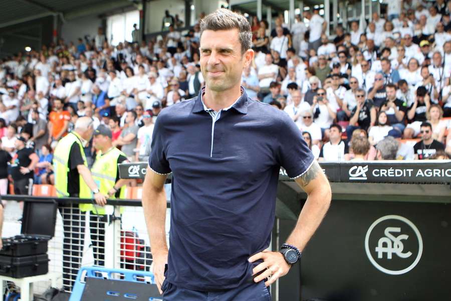 Thiago Motta ještě na lavičce Spezie, kde vydržel bezmála rok.