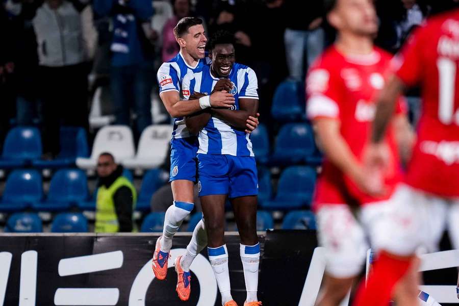 Samu festeja o golo marcado