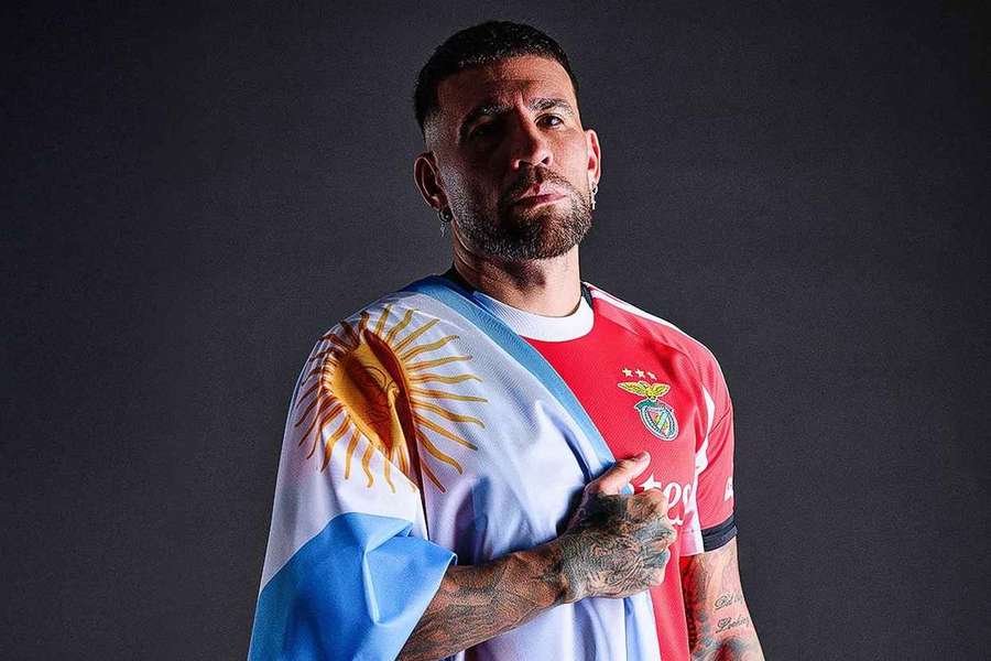 Capitão benfiquista a caminho de se despedir da seleção