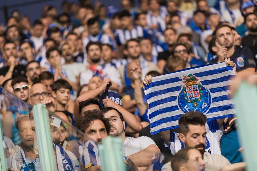 Os adeptos do FC Porto vão encher Aveiro