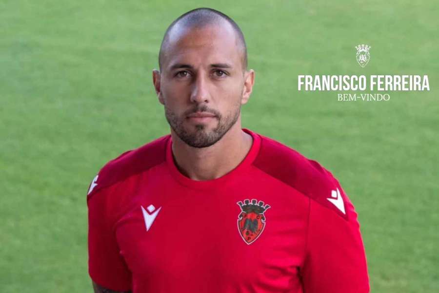 Francisco Ferreira assinou pelo Penafiel até junho de 2026