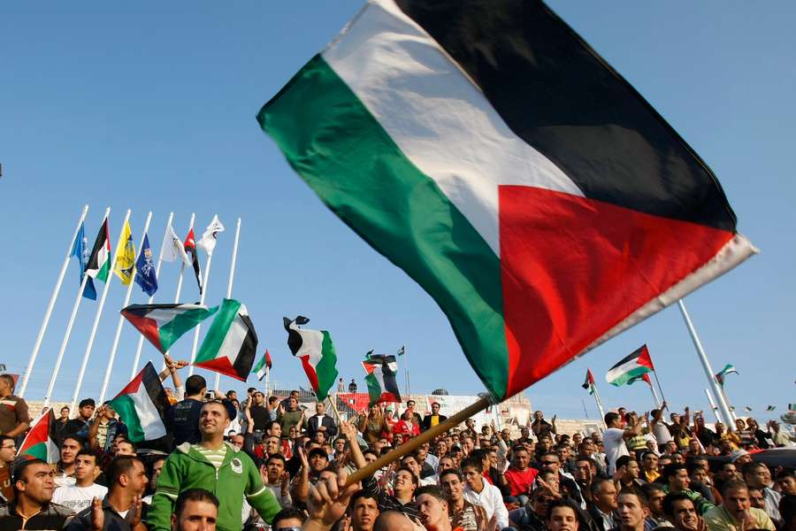 Adeptos de futebol da Palestina