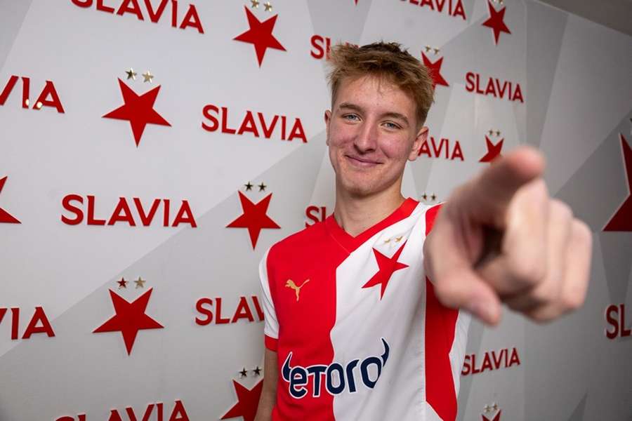 Mládežnický reprezentant Slovenska Adam Rajnoha už patří Slavii