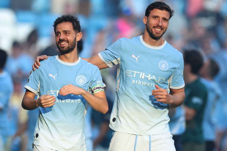Bernardo Silva e Rúben Dias, internacionais portugueses do Manchester City Bernardo Silva e Rúben Dias, internacionais portugueses do Manchester City