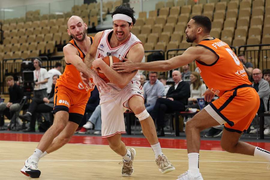 Österreich feiert einen wichtigen Auswärtssieg