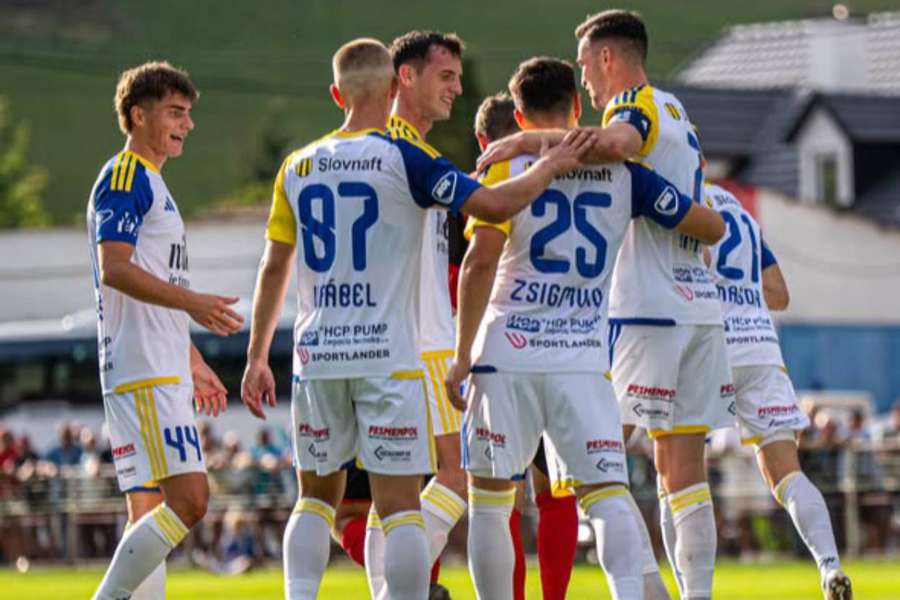 Košičania nemali problém s postupom. Košičania nemali problém s postupom.