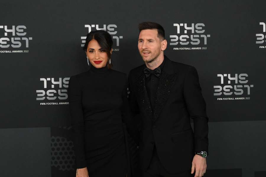 Messi im Vorfeld der Verleihung mit seiner Frau Antonela Roccuzzo.