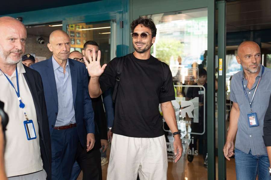 Hummels ankom til Italien i dag