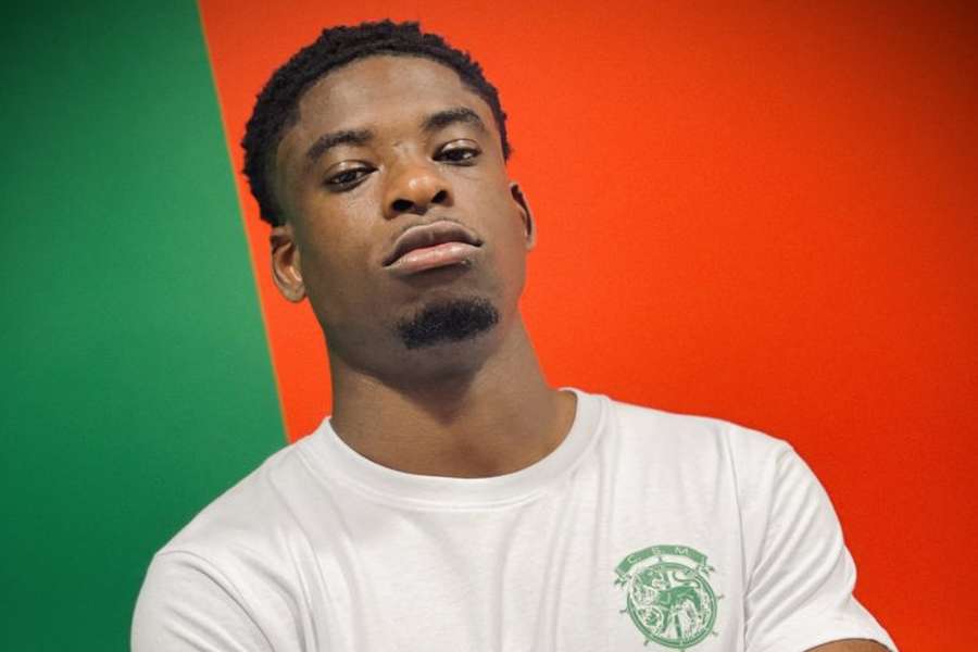 Samy Bamba assinou por três épocas pelo Marítimo Samy Bamba assinou por três épocas pelo Marítimo