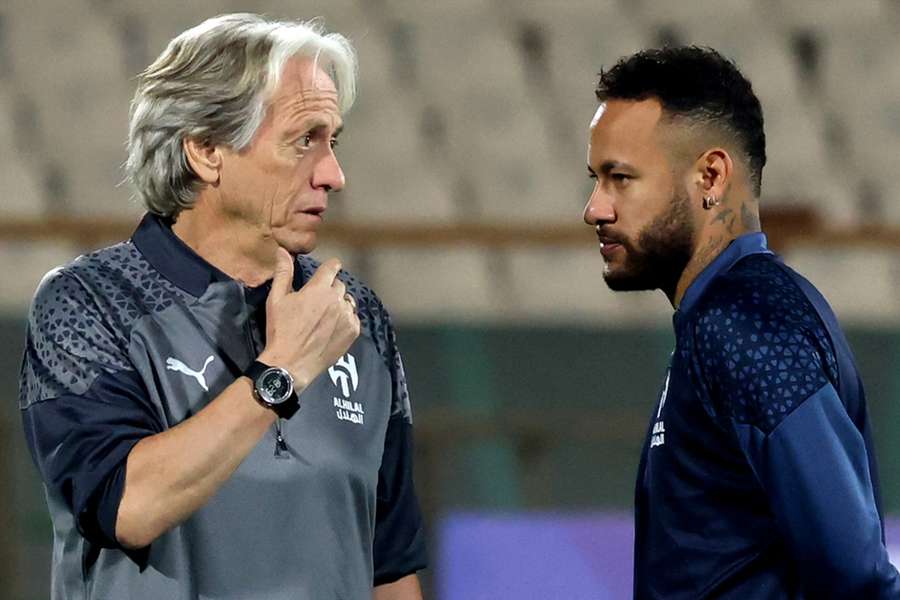 Neymar (right) with Al Hilal coach 