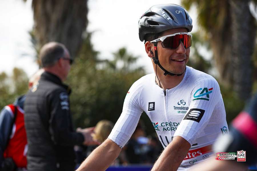 João Almeida vai liderar a UAE Emirates no Giro