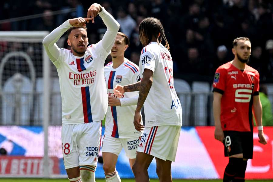 Corentin Tolisso proti Rennes vyrovnal a Lyon nakonec zvítězil 3:1.