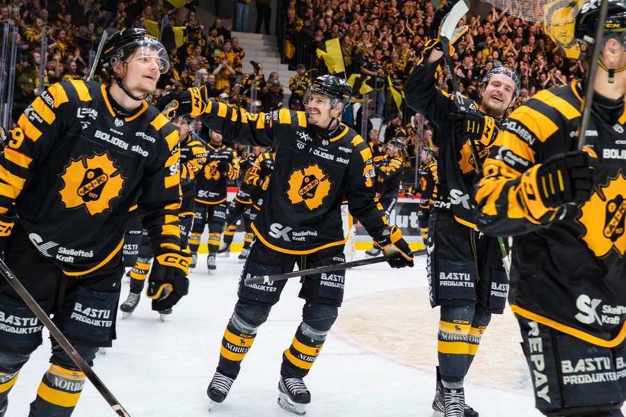 Skelleftea players celebrate reaching the SHL finals again