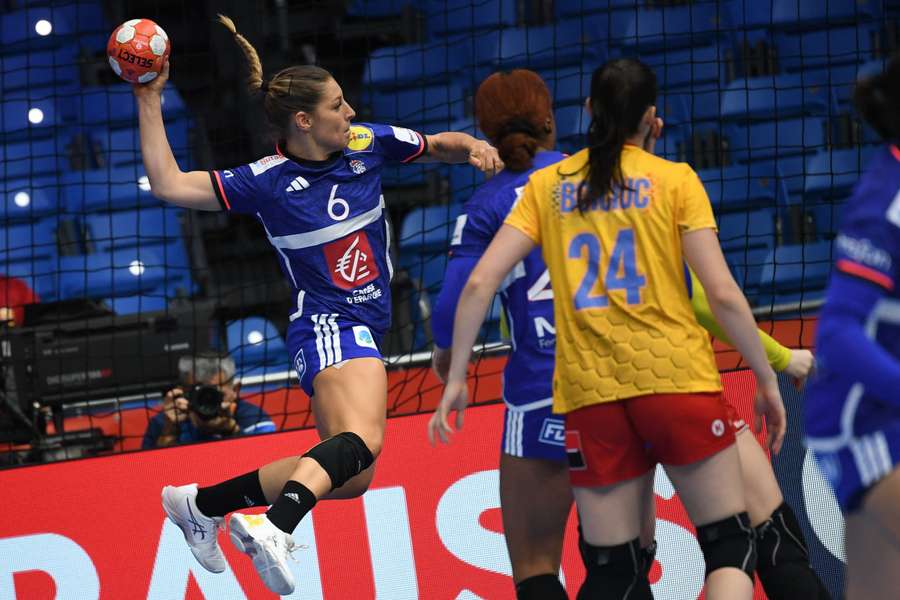 Chloé Valentini et les Bleues ont dû cravacher.