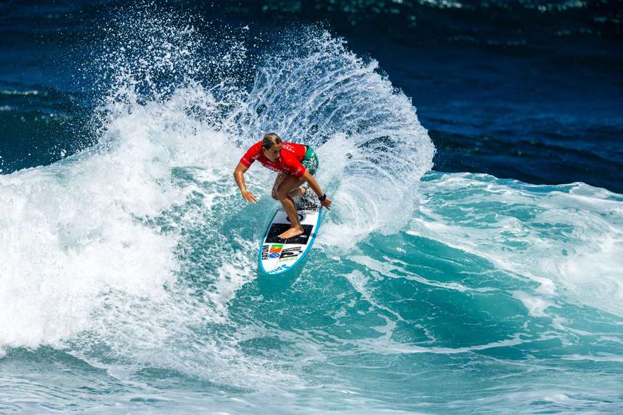 Competição de surf vai ser disputada numa praia do Taiti