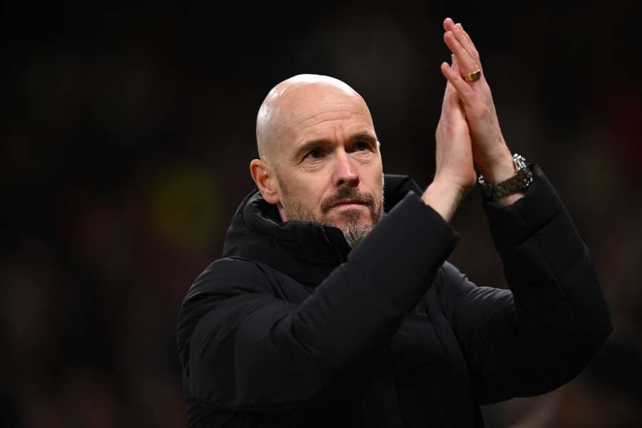 Erik ten Hag won met Manchester United van Aston Villa