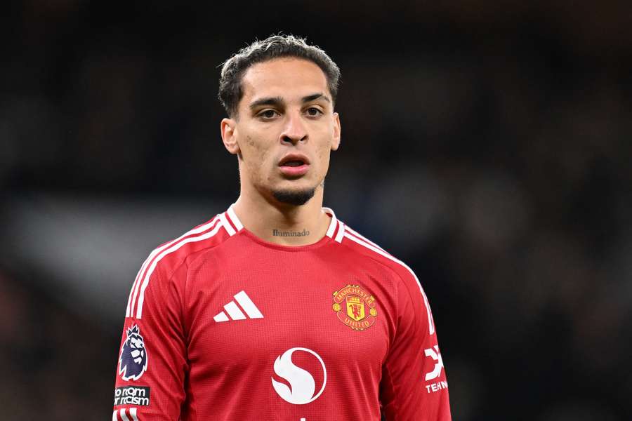 Antony não joga uma partida inteira pelos Red Devils desde setembro