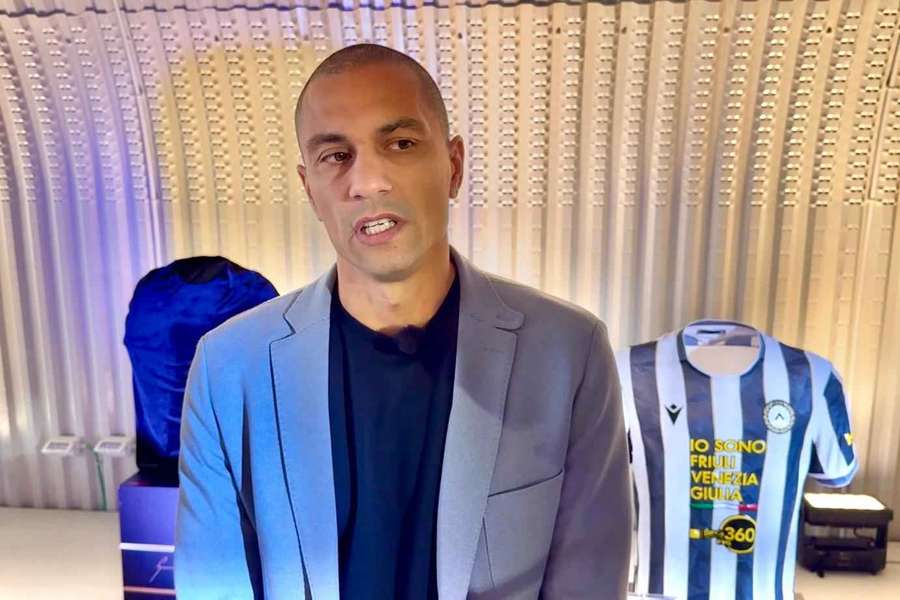 Gökhan Inler Gökhan Inler