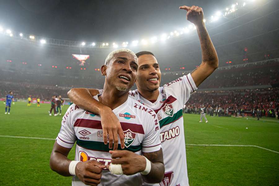 John Kennedy e Alexsander foram afastados por indisciplina John Kennedy e Alexsander foram afastados por indisciplina