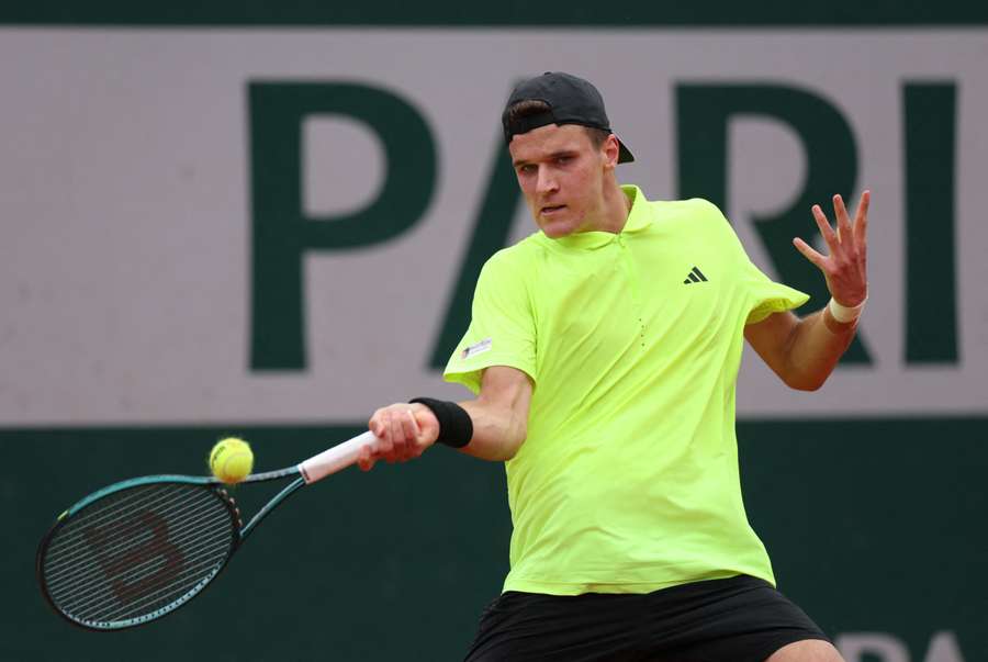 Jakub Menšík porazil v prvním kole French Open domácího Alexandra Müllera.