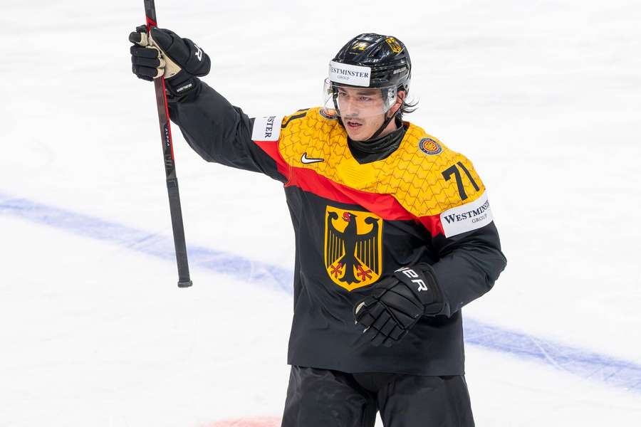 Hanbruch gegen die USA: Fischbuch reist verletzt von Eishockey-WM ab Hanbruch gegen die USA: Fischbuch reist verletzt von Eishockey-WM ab