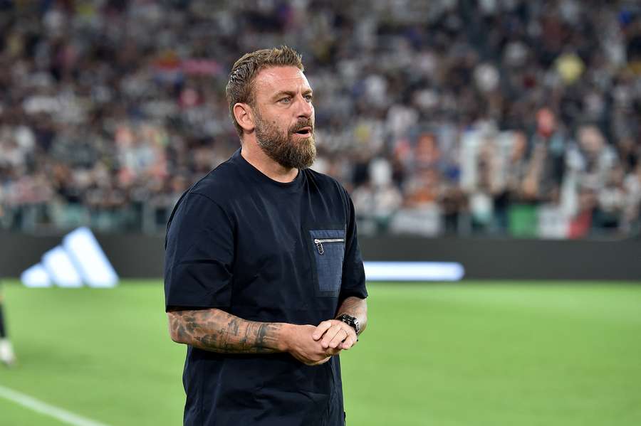 Daniele De Rossi esclareceu a situação de Zalewski