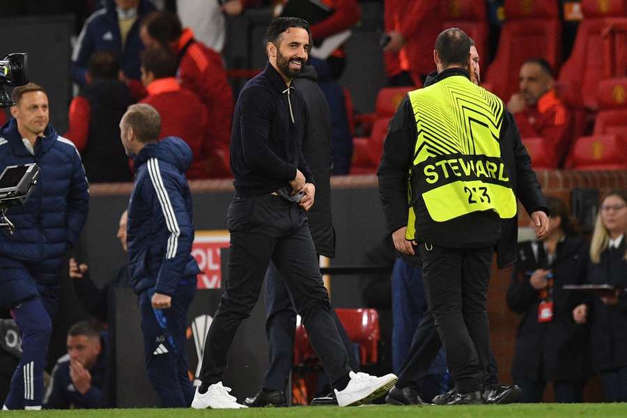 Ruben Amorim uśmiecha się po powrocie swojej drużyny do gry