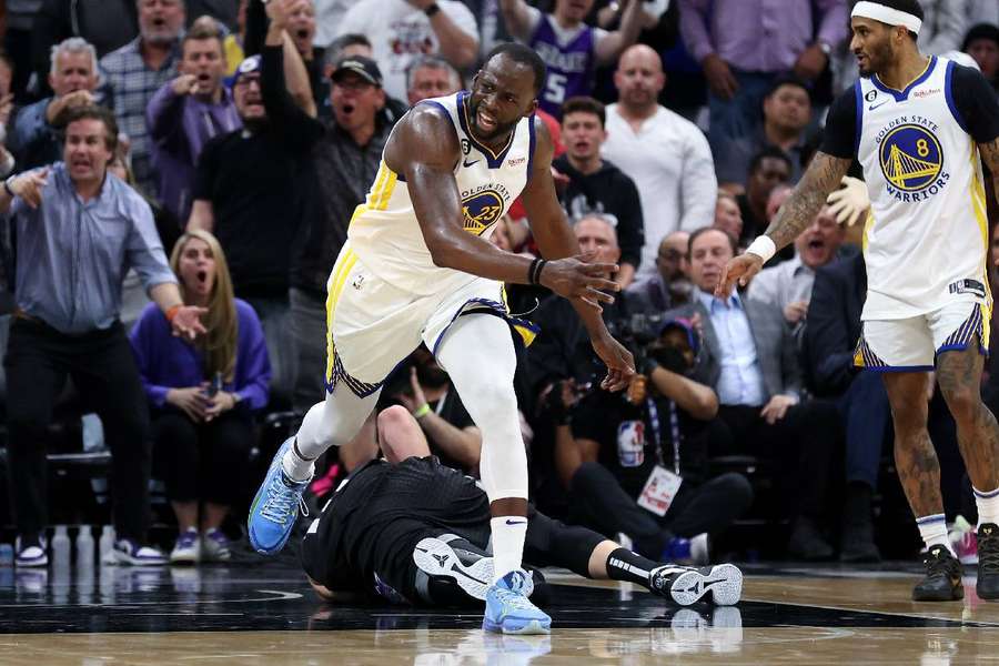 Draymond Green foi ejetado da partida