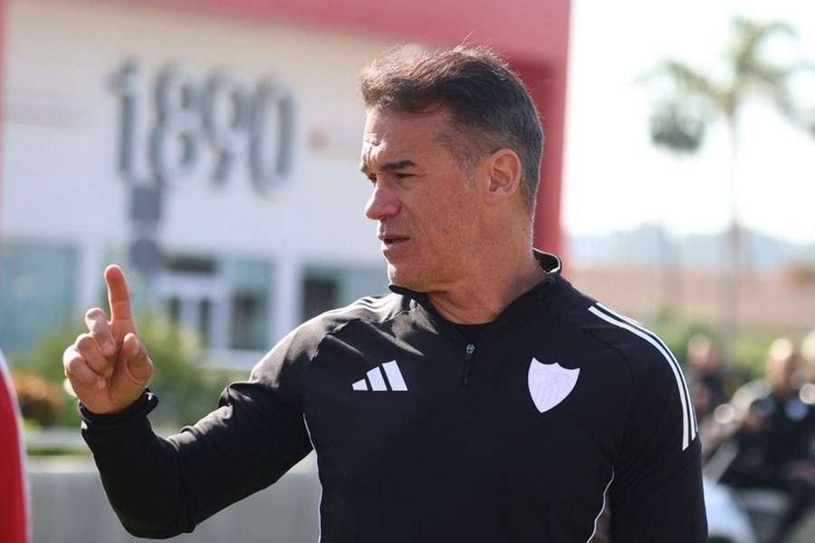 Garcia Plaza sends first message to Sevilla fans after appointment Garcia Plaza sends first message to Sevilla fans after appointment