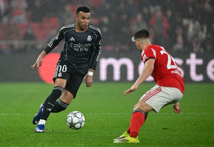 Kylian Mbappé, del Real Madrid, en acción durante el partido de la Jornada 8 de la fase de liga de la UEFA Champions League 2025/26 entre el SL Benfica y el Real Madrid. Kylian Mbappé, del Real Madrid, en acción durante el partido de la Jornada 8 de la fase de liga de la UEFA Champions League 2025/26 entre el SL Benfica y el Real Madrid.