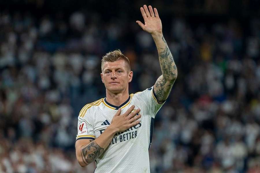 Kroos marks official Real Madrid departure