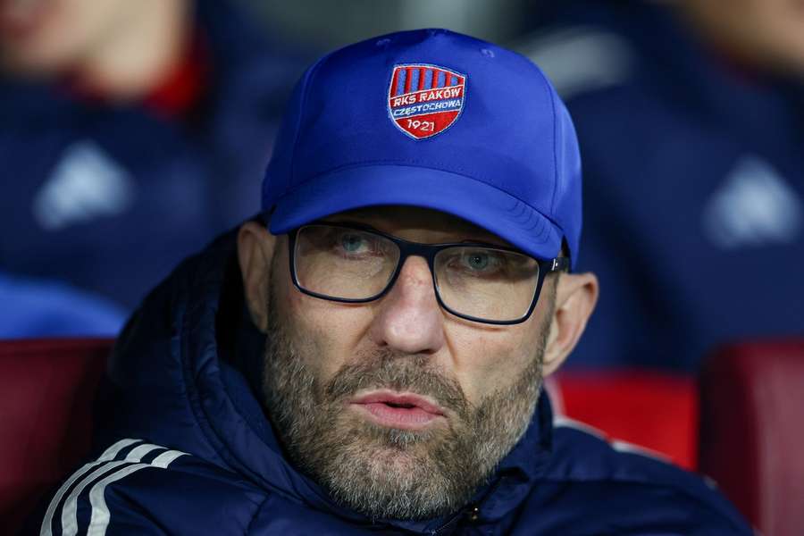 Papszun je stále trenérem Rakówa.