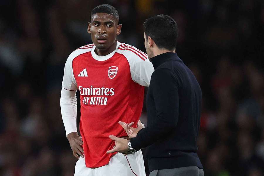 Arsenal defender Mosquera: There were talks with Atletico Madrid Arsenal defender Mosquera: There were talks with Atletico Madrid