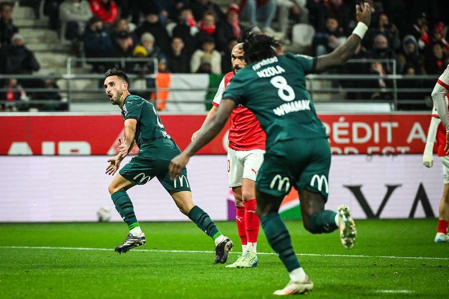 Adrien Thomasson po golu w 22ᵉ minucie meczu z Reims. 