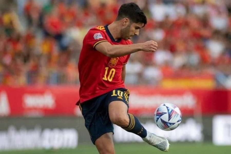 Alba y Asensio: dos ausentes en sus clubes que esperan redimirse en la selección