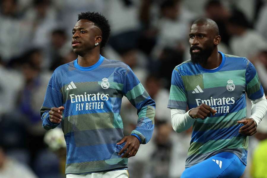 Antonio Rüdiger (r.) freut sich auf das Champions-League-Highlight von Real Madrid gegen Manchester City.