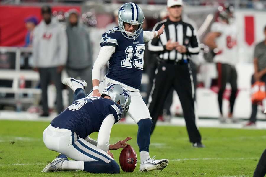 Cowboys-Quarterback Maher bei einem seiner verschossenen Extra Punkte.